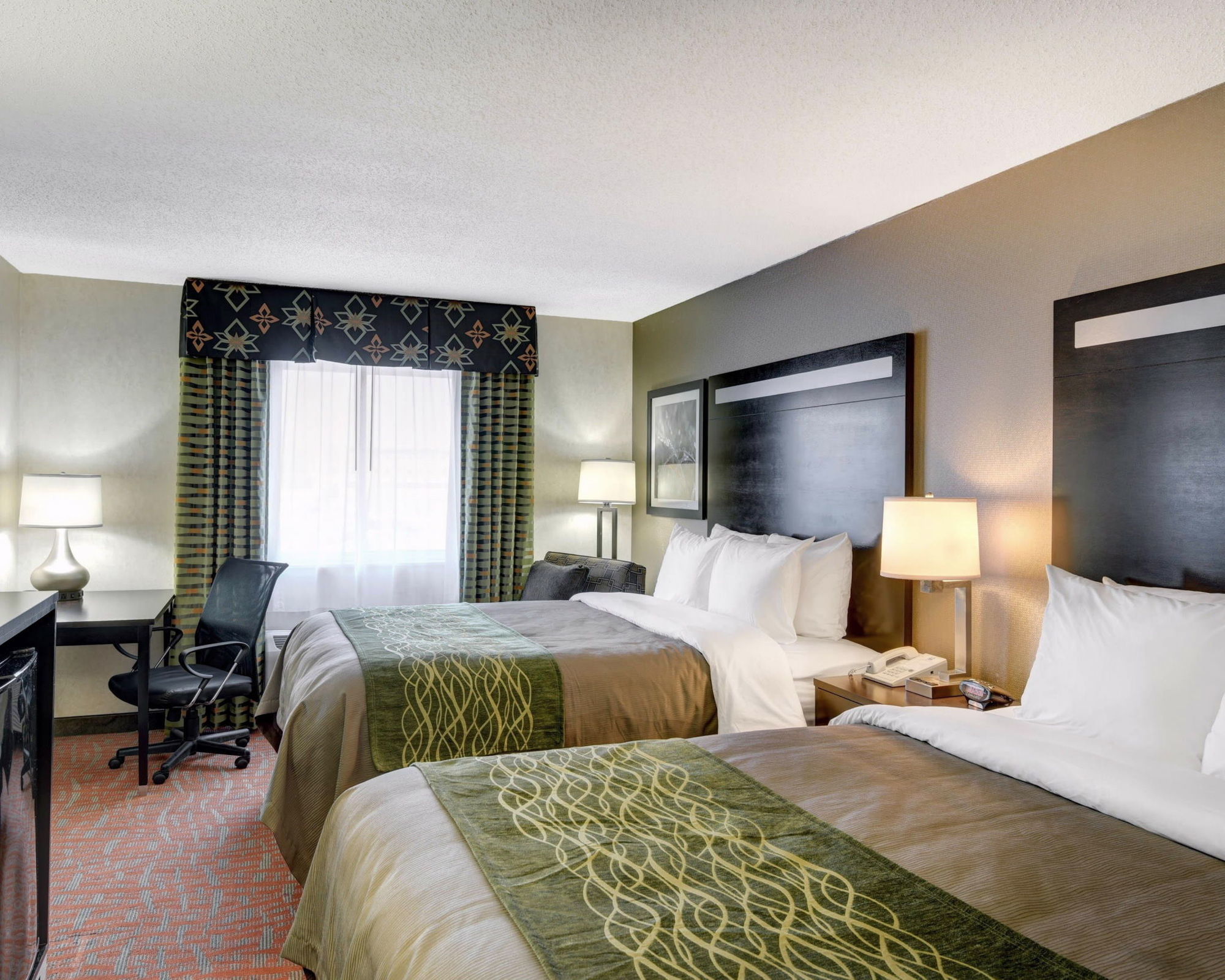 Comfort Inn Painesville Стая снимка